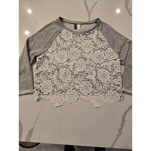 H&M Divided Grey Sweatshirt M White Floral Lace Overlay Raglan Pullover Crochet
